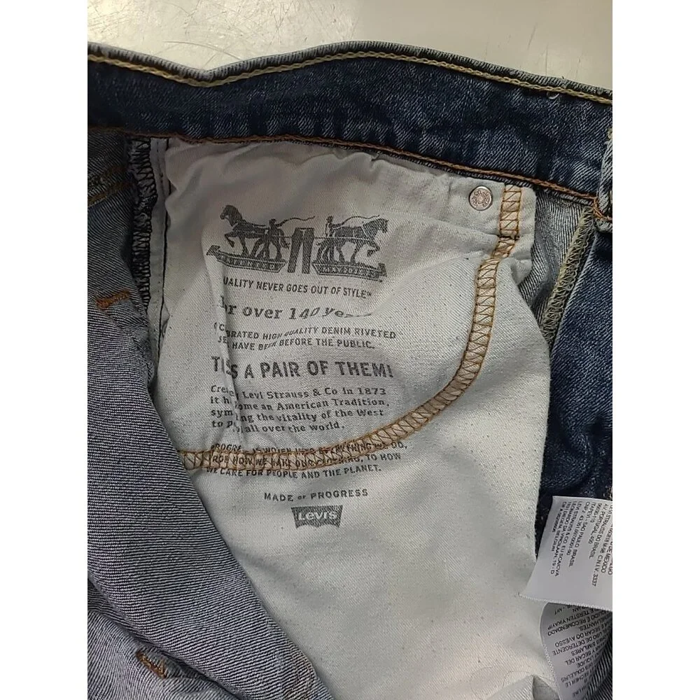 Levis levi’s 527